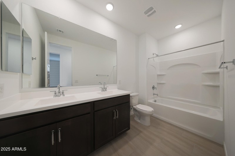 PHX_Lot 2127_Lagoon_4190_Bath2