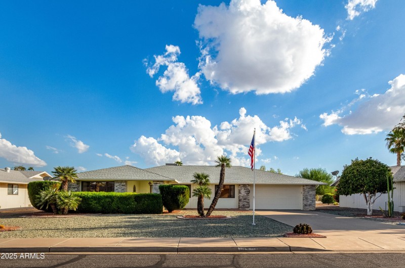 02-02 Front yard foreground - cropped2