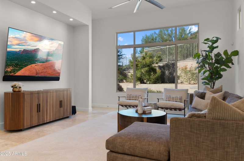 Elegant and Inviting Living Room