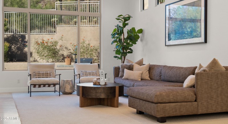 Living Space Close-Ups2