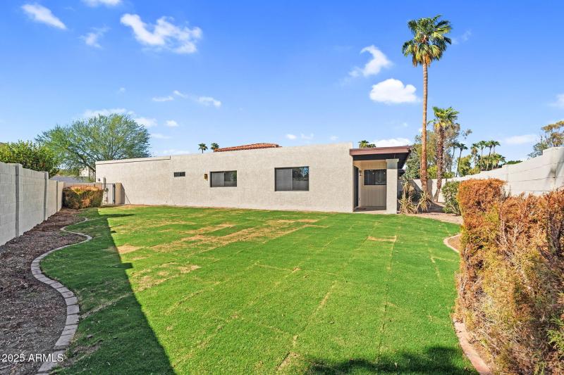 41-web-or-mls-4727 E Euclid Ave -44