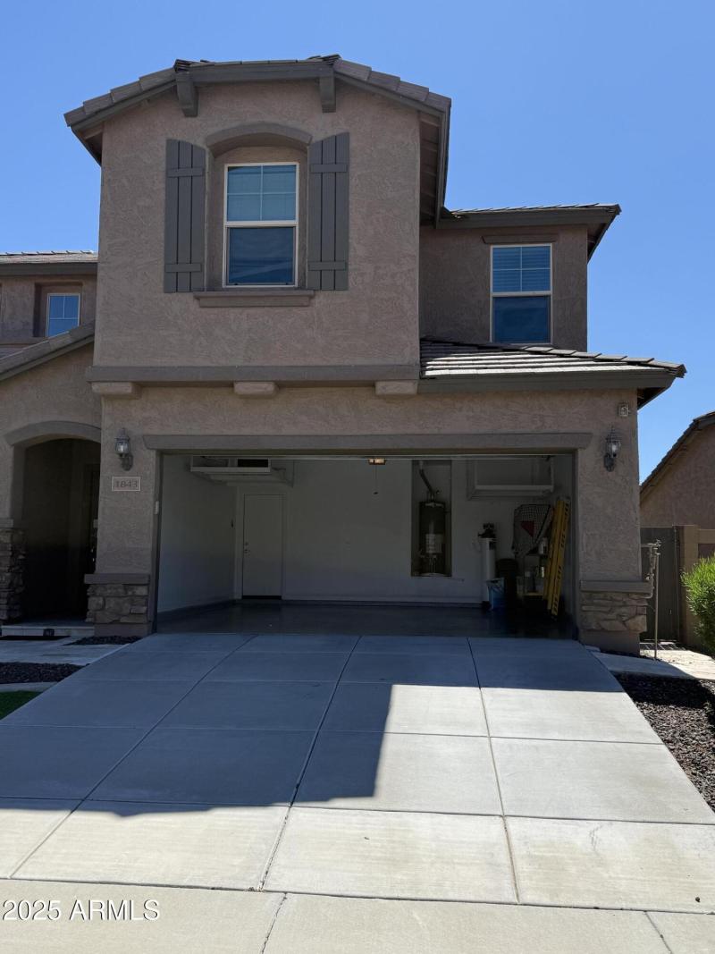 Fetlock Trail front view.2