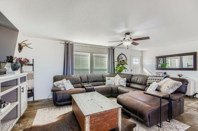 32807 N 225th Ave - Web Quality - 008 -