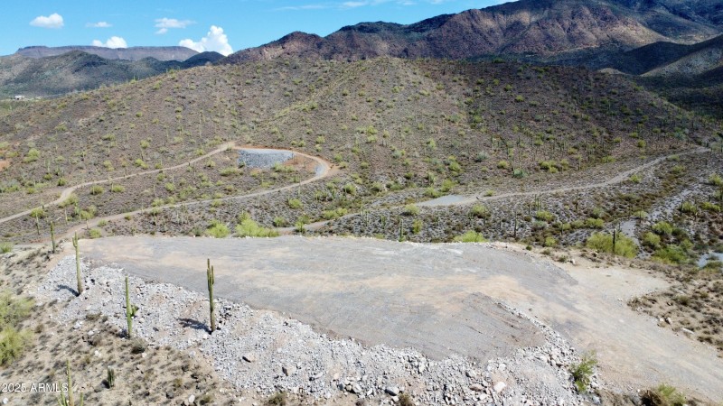 72ndHomePadlooking North