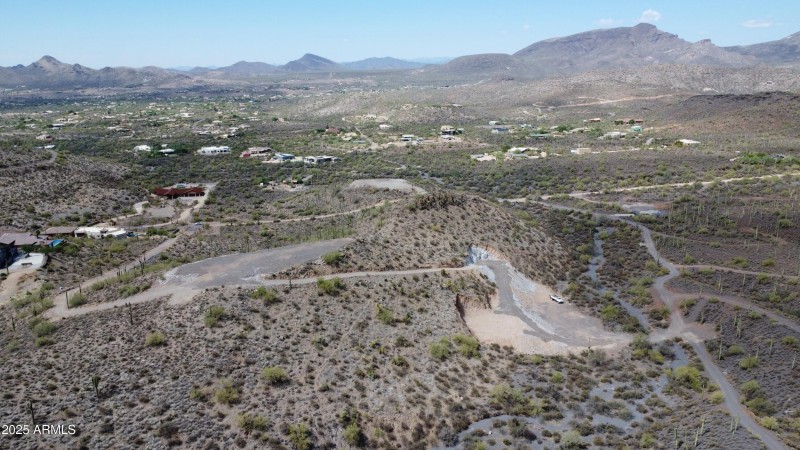 72nd-Full Lot View no lines