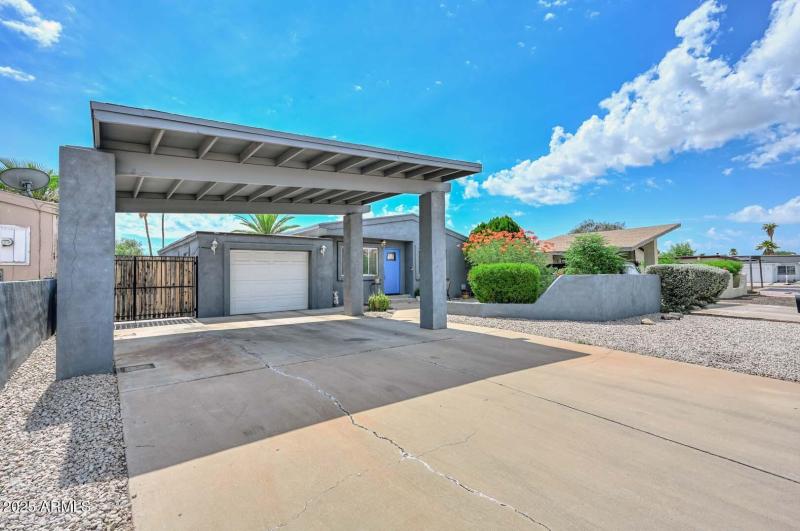 Front Corner View with RV Gate