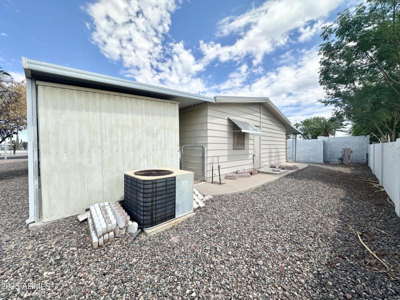 SO MUCH BACKYARD SPACE