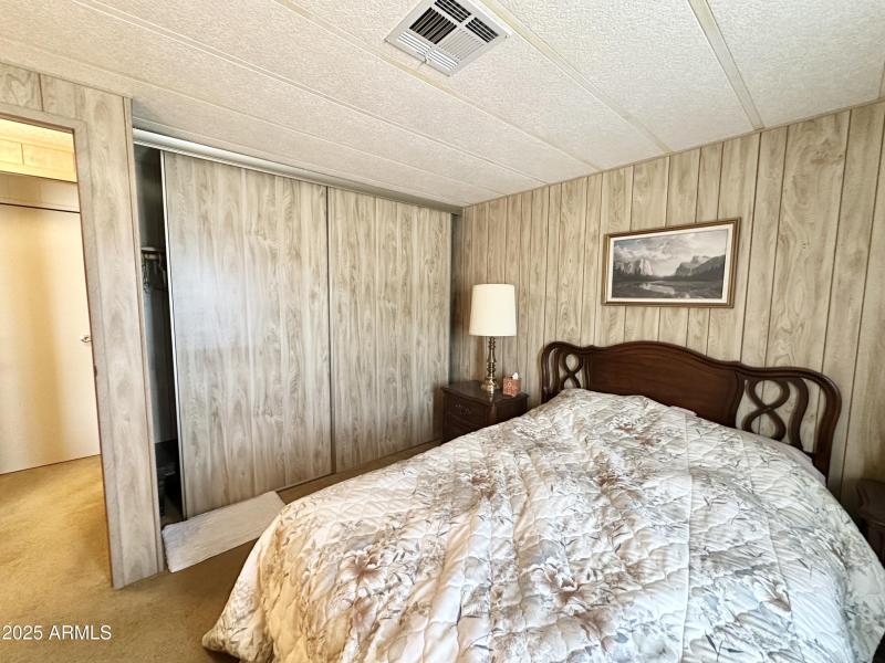 COMFORTABLE 2ND BEDROOM