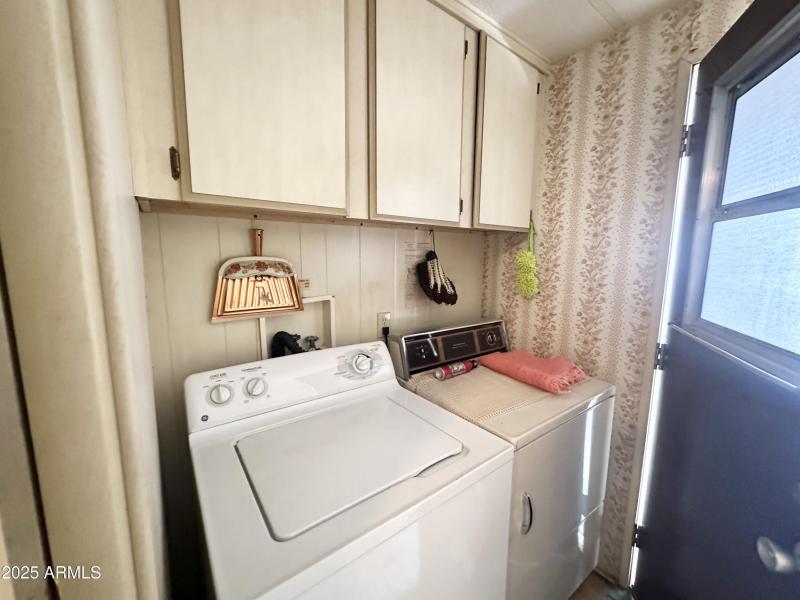 FULL SIZE WASHER/DRYER