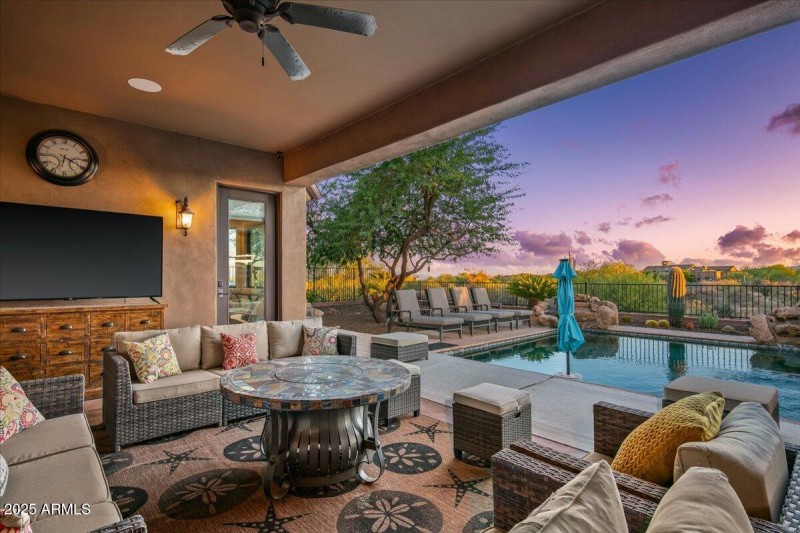 52-Outdoor Living Views