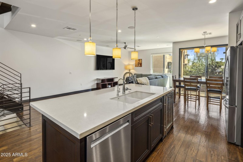 9-web-or-mls-D46A1012