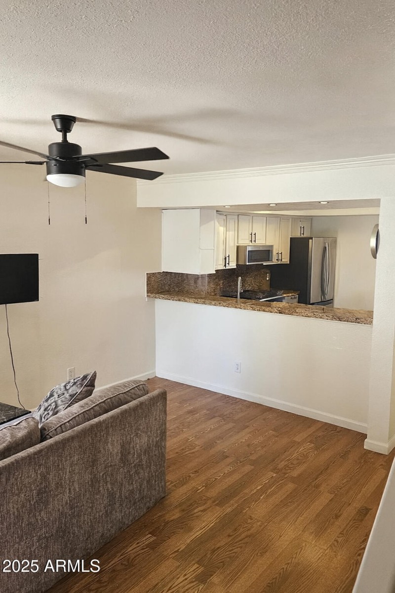 11C5ADFF-6542-480A-A85C-910F48BDFDA8