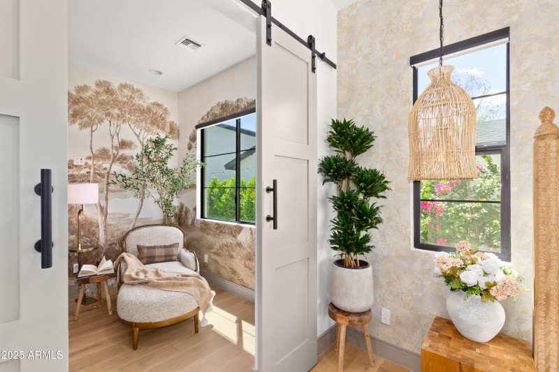 meditation room off master