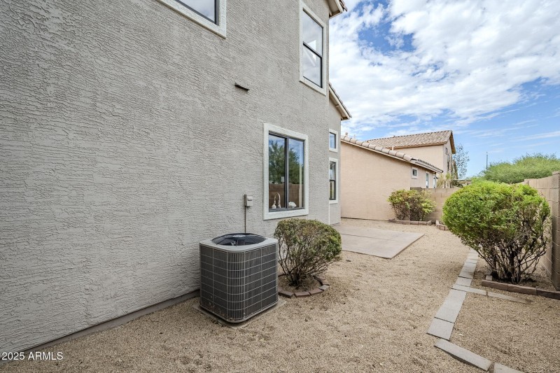 45-web-or-mls-Lindsay-45