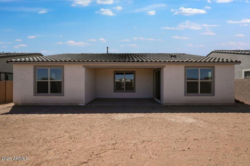 17118 W HACKAMORE Drive - Ready Now!