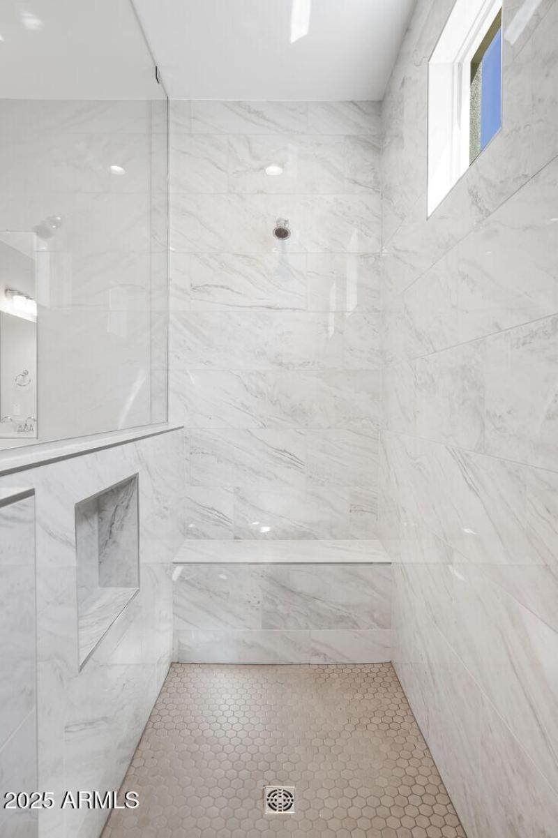 17118 W HACKAMORE Drive - Ready Now!