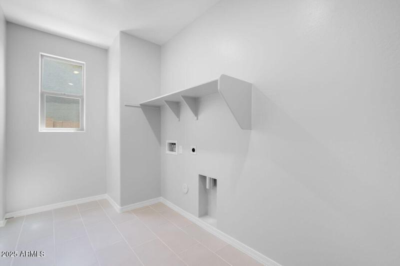 17118 W HACKAMORE Drive - Ready Now!