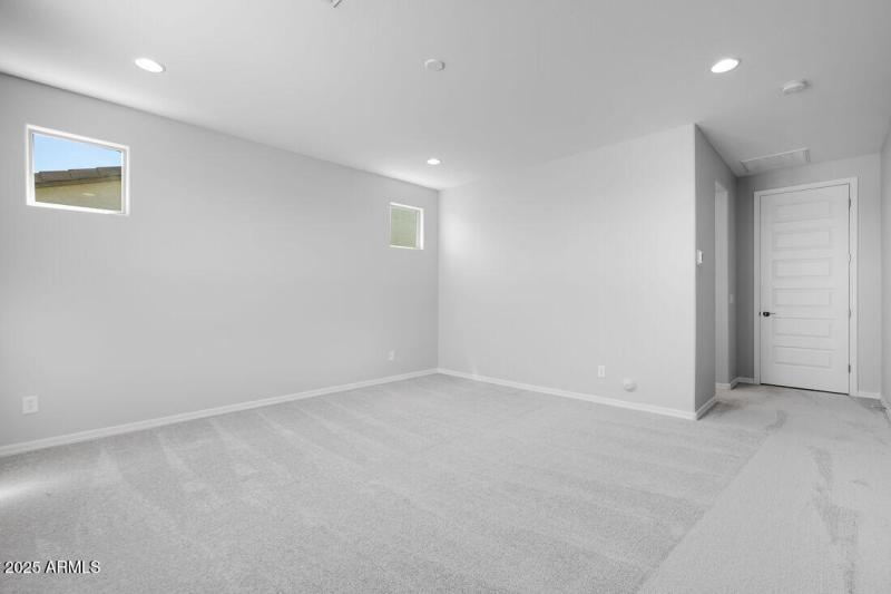 17118 W HACKAMORE Drive - Ready Now!