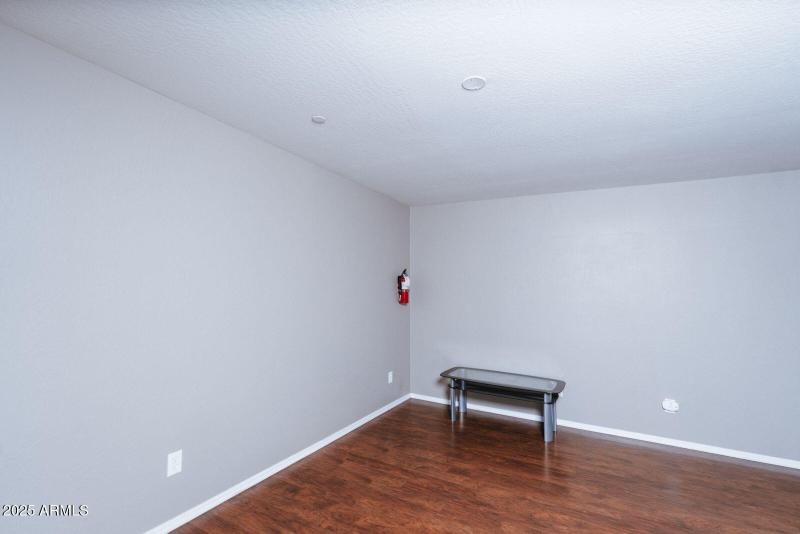 WhatsApp Image 2025-09-16 at 09.13.51