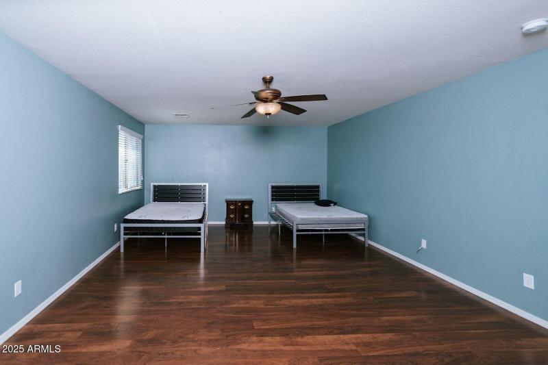 WhatsApp Image 2025-09-16 at 09.13.52