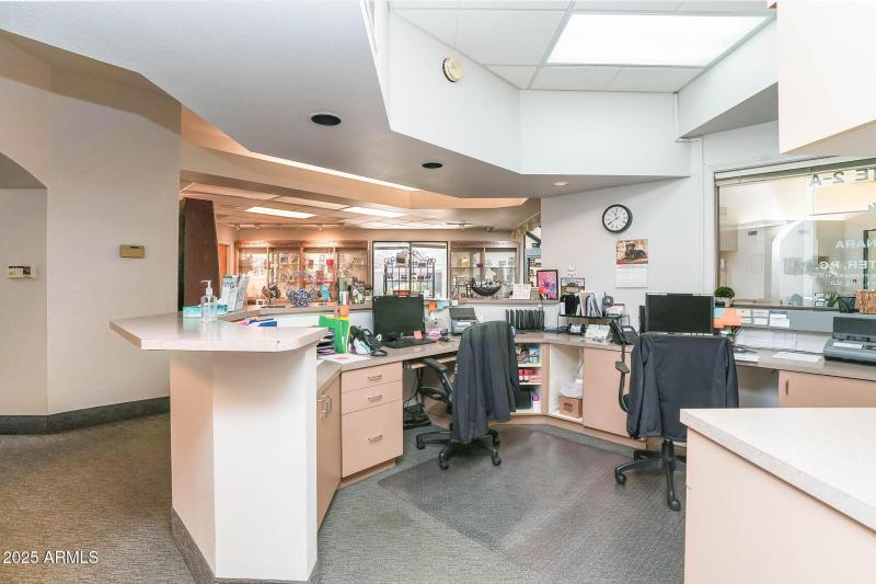 Suite 2/3 | Reception