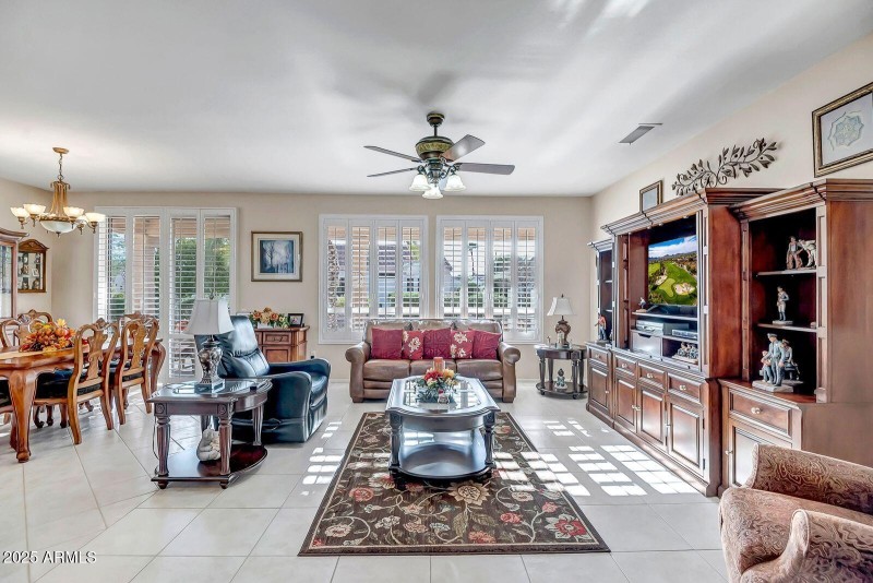 windy - great room 2