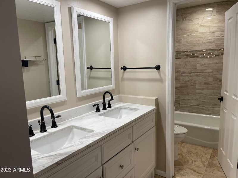 20230719_171035844_iOS