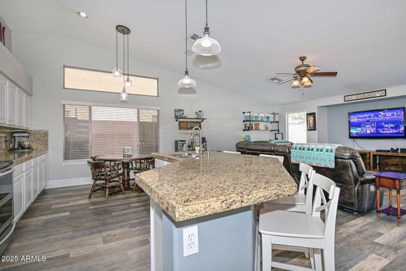 Kitchen-Island