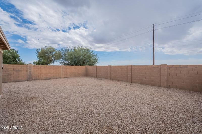 huge backyard with NO back neighbors!