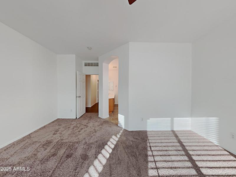 1004825.6627 S 17th Avenue_8