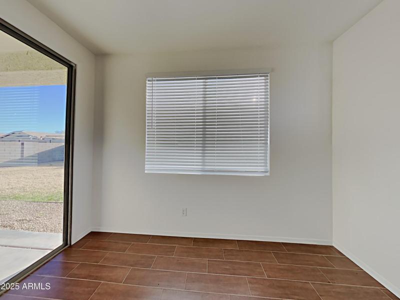 1004825.6627 S 17th Avenue_9