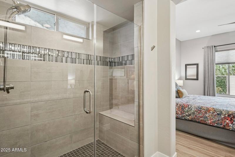 40-web-or-mls-W La Reata Ave-S1709-040