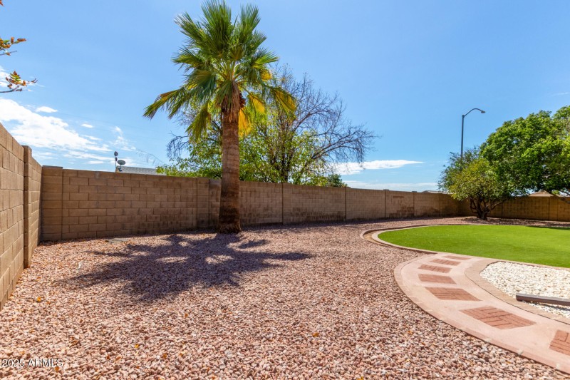 8001 E. Colby St, Mesa AZ 85207