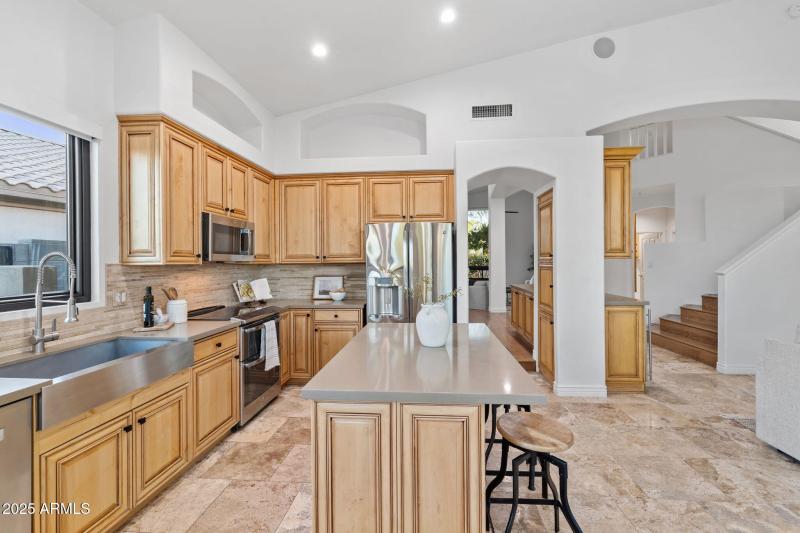 Sleek and Modern Kitchen