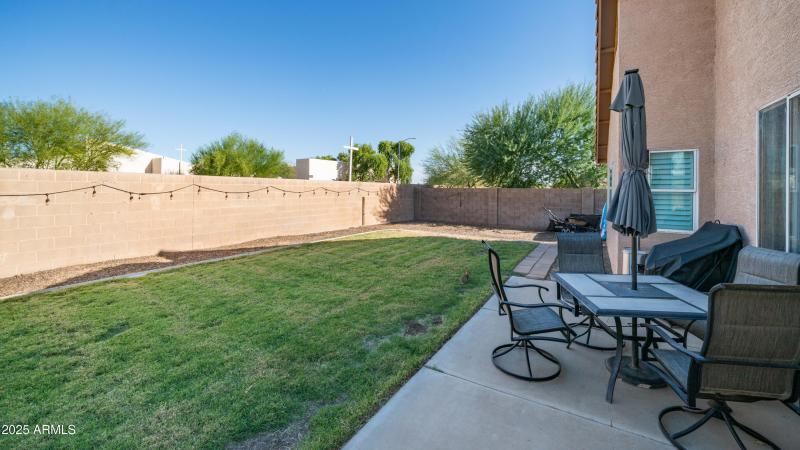 18229 N 89th Dr Exterior Photos-5