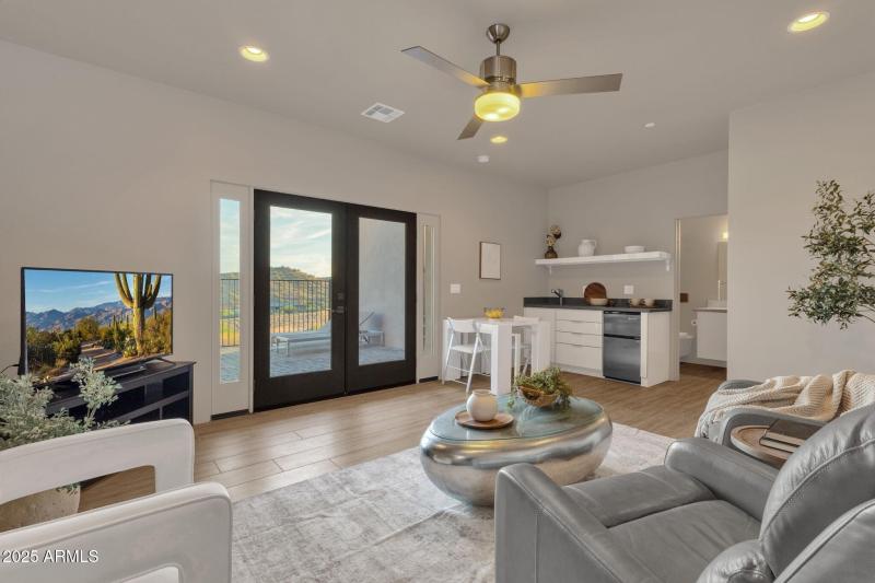 072_Casita Great Room II