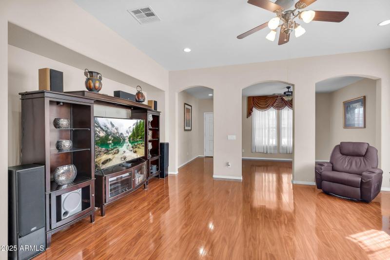 4-web-or-mls-East Sebring-4