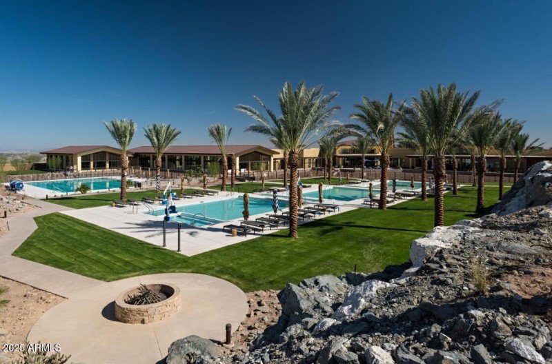 Victory Community Pools & Firepit