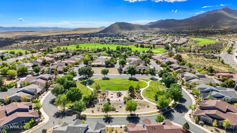 25-Fence Line Park_2