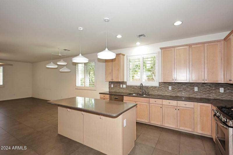 Kitchen-Island