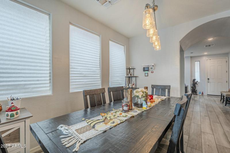 008_Dining Room Area