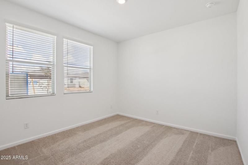 20-web-or-mls-W Bajada Rd-S1709-020