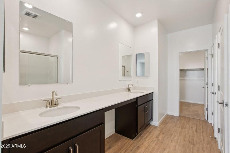 29-web-or-mls-W Bajada Rd-S1709-029