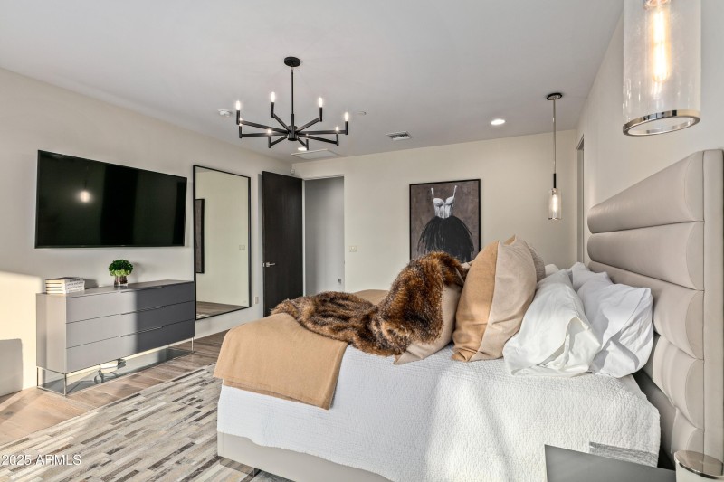 036_Jr Primary Details