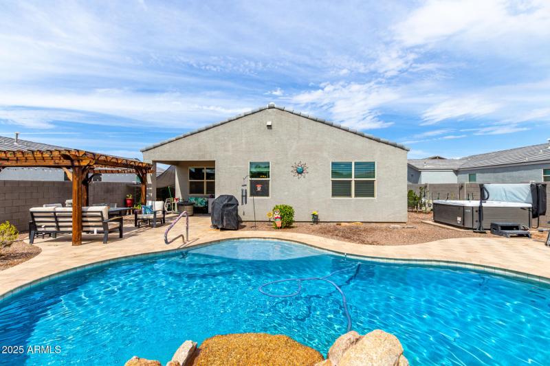 32 - Italian Trotter