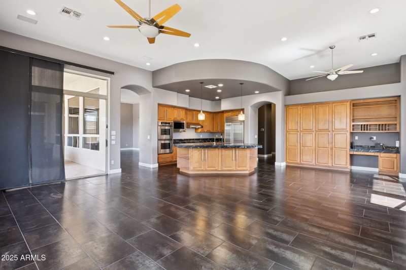 9-web-or-mls-14216-s-5th-st