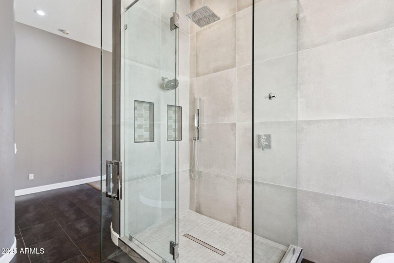 23-web-or-mls-14216-s-5th-st