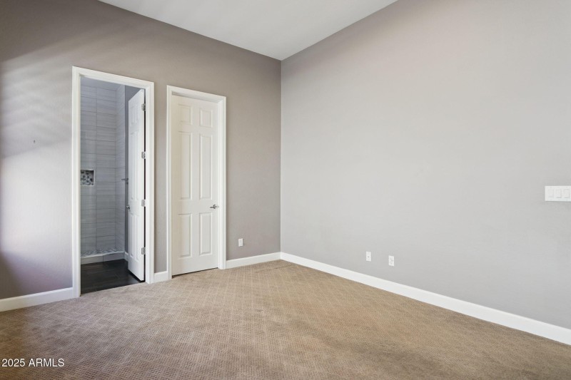 26-web-or-mls-14216-s-5th-st