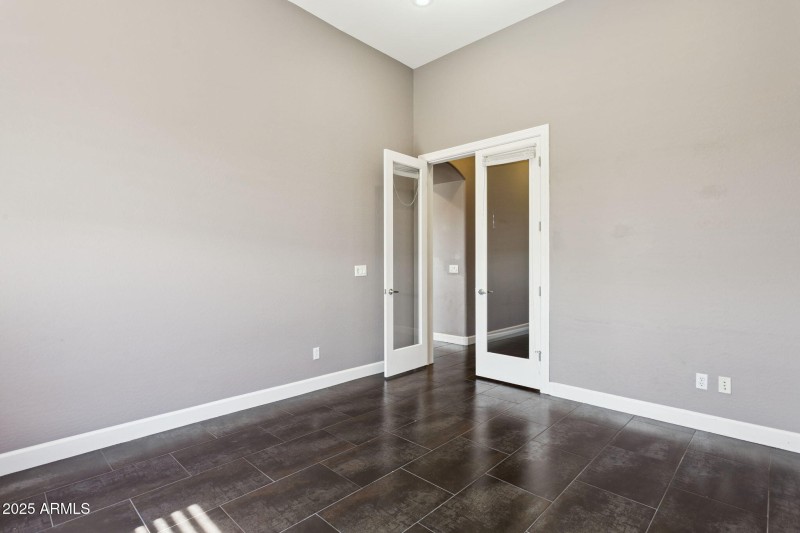 32-web-or-mls-14216-s-5th-st