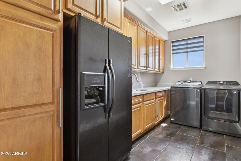 38-web-or-mls-14216-s-5th-st